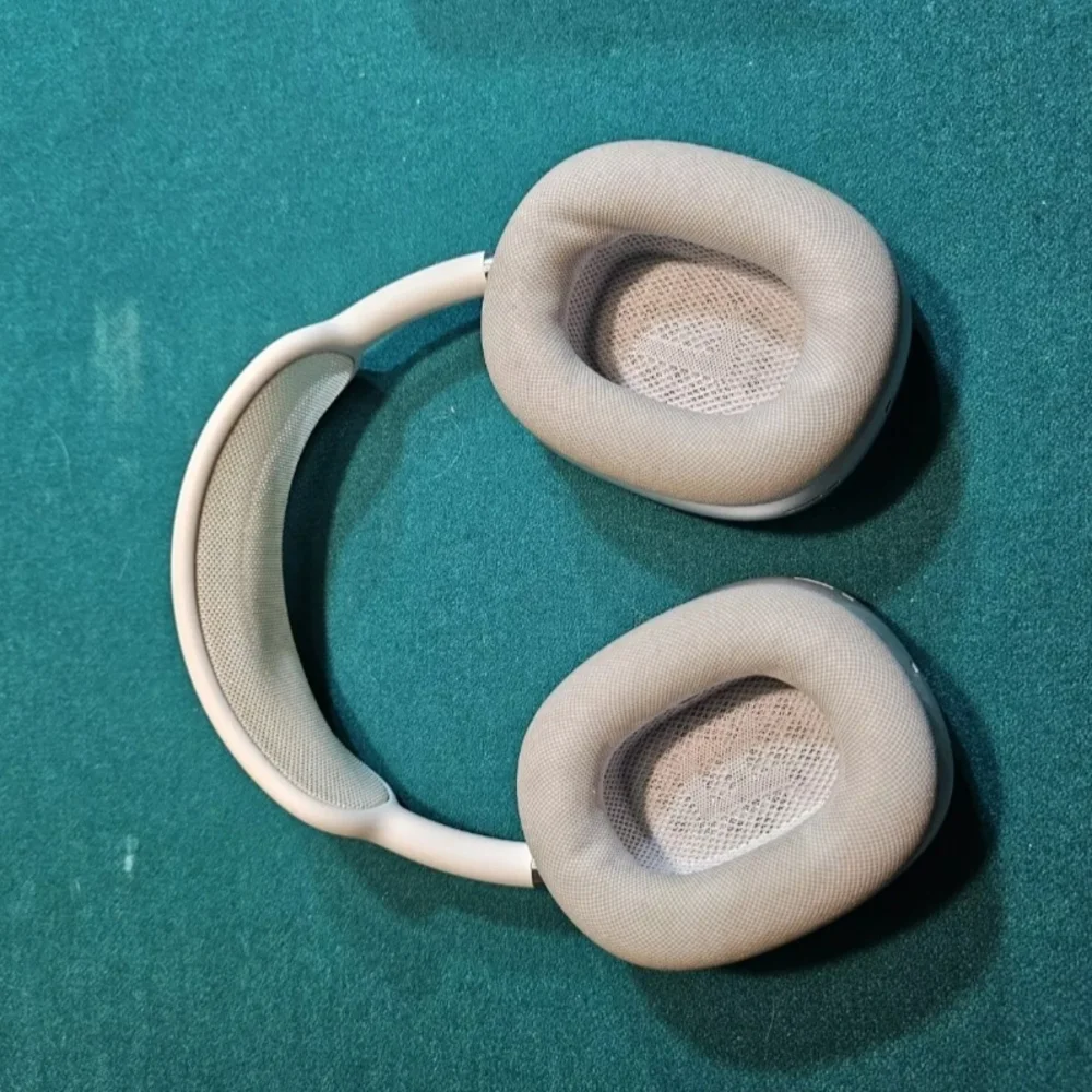 Apple airpods max